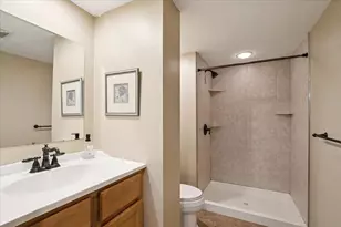 505 S Butterfield Rd, Libertyville, IL 60048 - Photo 25