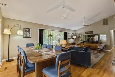 505 S Butterfield Road, Libertyville, IL 60048 - Photo 7