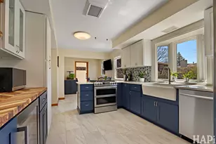 33254 N Cove Rd, Grayslake, IL 60030 - Photo 11