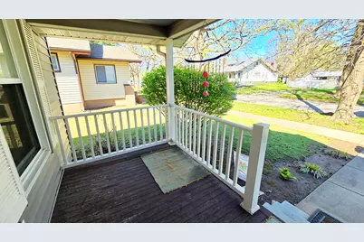 322 Linden Avenue, Centralia, IL 62801 - Photo 5