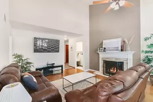 15625 Shenandoah Dr, Orland Park, IL 60467 - Photo 3