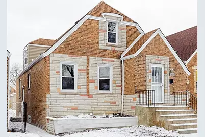 10032 S Calumet Avenue, Chicago, IL 60628 - Photo 1