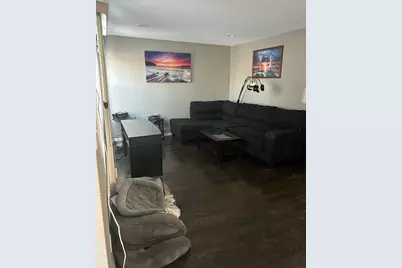 10032 S Calumet Avenue, Chicago, IL 60628 - Photo 5