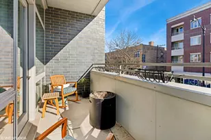 3024 W Armitage Ave, Chicago, IL 60647 - Photo 9