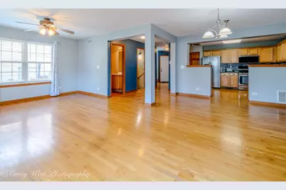 3049 Renard Lane, Saint Charles, IL 60175 - Photo 5