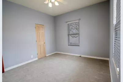 913 Oakland Avenue, Joliet, IL 60435 - Photo 7