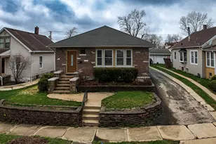 913 Oakland Ave, Joliet, IL 60435 - Photo 3