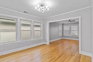 4814 N Kentucky Ave, Chicago, IL 60630 - Photo 9