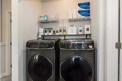 776 Rockwell Lane, Des Plaines, IL 60016 - Photo 25