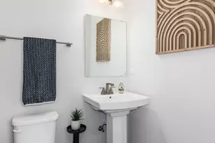 776 Rockwell Ln, Des Plaines, IL 60016 - Photo 7