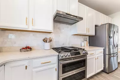 776 Rockwell Lane, Des Plaines, IL 60016 - Photo 11