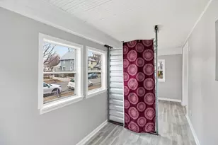 107 N State St, Aurora, IL 60505 - Photo 5