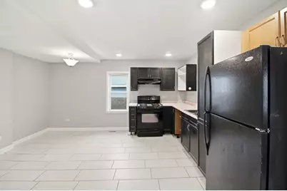 107 N State Street, Aurora, IL 60505 - Photo 7