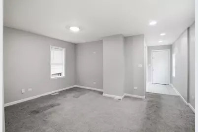 107 N State Street, Aurora, IL 60505 - Photo 11