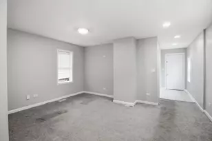 107 N State St, Aurora, IL 60505 - Photo 11