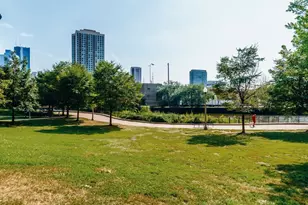 653 N Kingsbury St, Chicago, IL 60610 - Photo 31