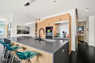 653 N Kingsbury St, Chicago, IL 60610 - Photo 9