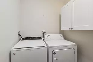 32481 Bakers Dr, Lakemoor, IL 60051 - Photo 9