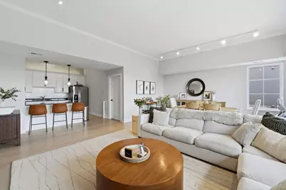 2762 N Lincoln Avenue #401, Chicago, IL 60614 - Photo 5