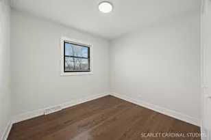 22W080 Valleyview Dr, Glen Ellyn, IL 60137 - Photo 13