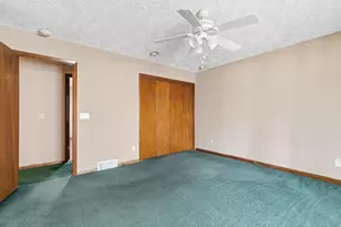3215 53rd St, Moline, IL 61265 - Photo 17