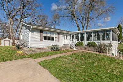 3215 53rd Street, Moline, IL 61265 - Photo 3