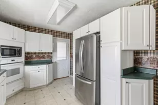 3215 53rd St, Moline, IL 61265 - Photo 13