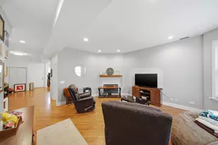 1532 W Oakdale Ave, Chicago, IL 60657 - Photo 19