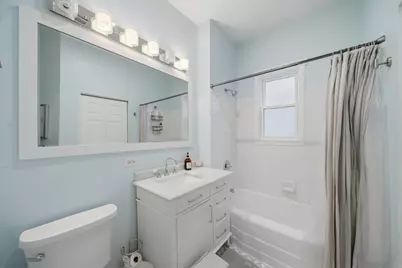 1532 W Oakdale Avenue, Chicago, IL 60657 - Photo 9