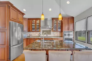 730 Castlewood Ln, Deerfield, IL 60015 - Photo 5