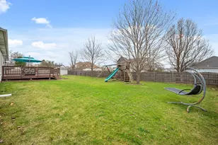 1277 Ryan Ct, Dekalb, IL 60115 - Photo 9