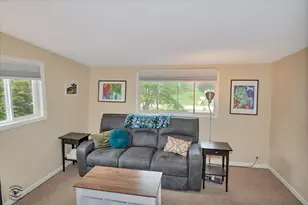591 S Charlotte St, Lombard, IL 60148 - Photo 7