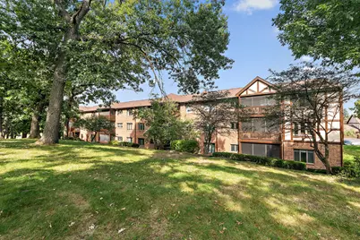 7737 W Golf Drive #303, Palos Heights, IL 60463 - Photo 3