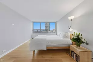 1700 E 56th St, Chicago, IL 60637 - Photo 7