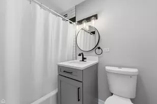 1700 E 56th St, Chicago, IL 60637 - Photo 11