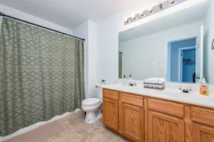 368 S Litchfield Dr, Round Lake, IL 60073 - Photo 19