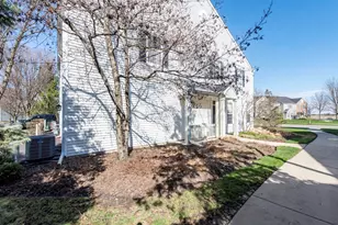 368 S Litchfield Dr, Round Lake, IL 60073 - Photo 25