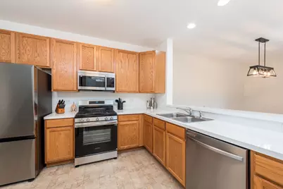 368 S Litchfield Drive, Round Lake, IL 60073 - Photo 11