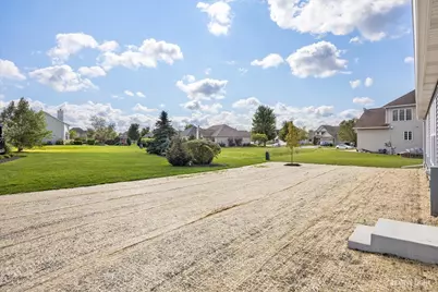 1105 Secretariat Drive, Genoa, IL 60135 - Photo 25