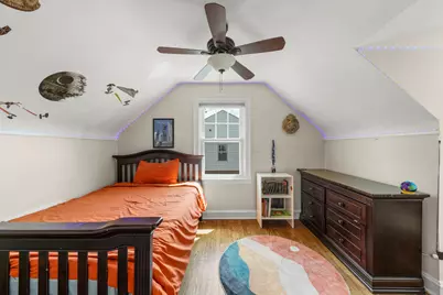 919 N President Street, Wheaton, IL 60187 - Photo 15