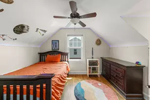 919 N President St, Wheaton, IL 60187 - Photo 15