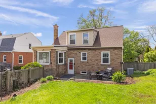 919 N President St, Wheaton, IL 60187 - Photo 27