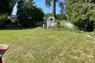 2546 Laurel Ln, Wilmette, IL 60091 - Photo 7