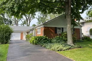 2546 Laurel Ln, Wilmette, IL 60091 - Photo 1