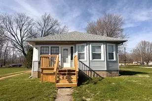 302 W Division St, Amboy, IL 61310 - Photo 1