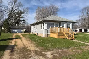 302 W Division St, Amboy, IL 61310 - Photo 3