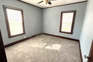 302 W Division St, Amboy, IL 61310 - Photo 19