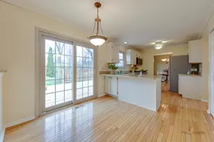 6952 Revere Ct, Gurnee, IL 60031 - Photo 13