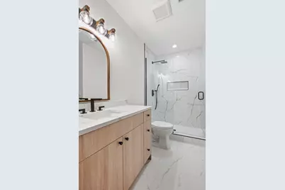 1100 Lois Avenue, Park Ridge, IL 60068 - Photo 33