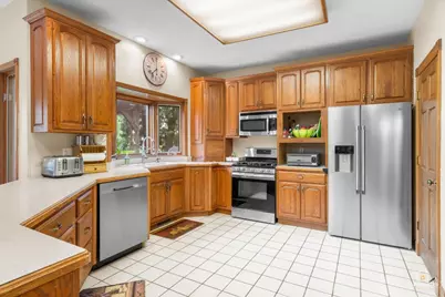 601 Ridgelawn Trail, Batavia, IL 60510 - Photo 15